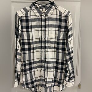 American Eagle Outfitters Black and White Plaid Women's Shirt